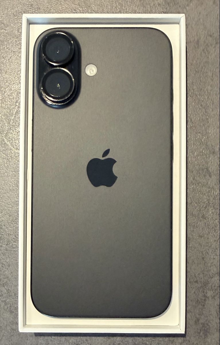 Apple Telefoni cellulari / Smartphones: iPhone 16 128Gb – Usato da Grancy venduto da Benrig 1