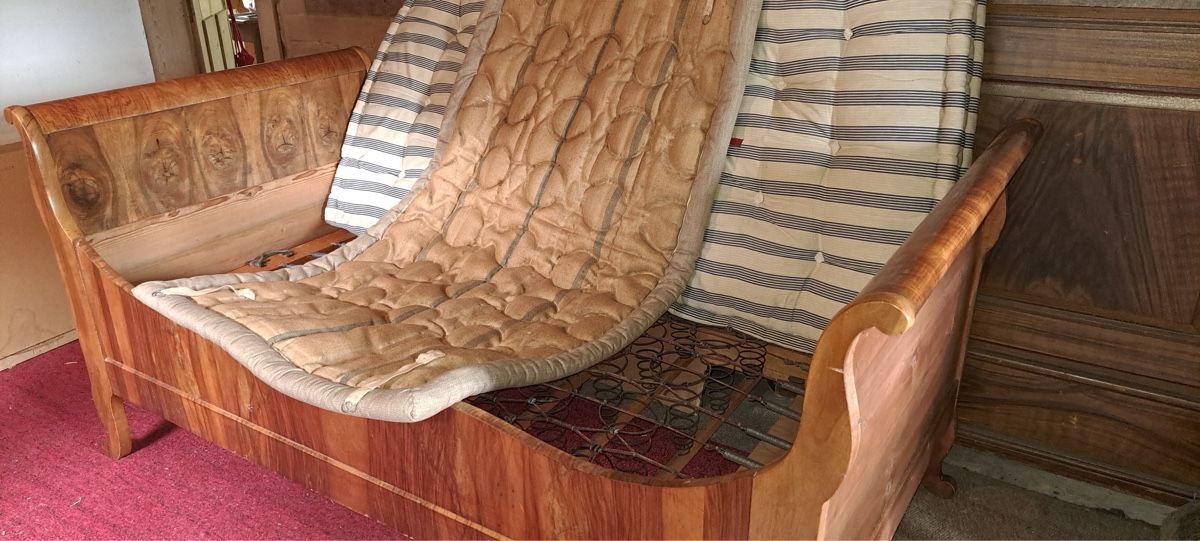 Betten: Antikes Bett, Biedermeier – Gebraucht aus Grindelwald von juliabohren 1