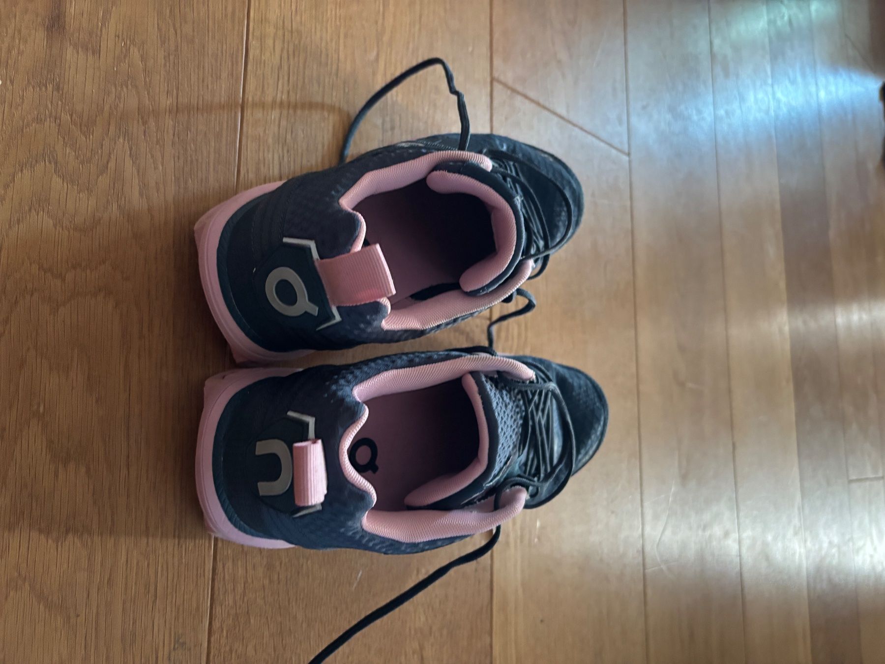 On Damenschuhe: On Running Schuhe Grösse 39 – Gebraucht aus Pfaffnau von Celi77777 1
