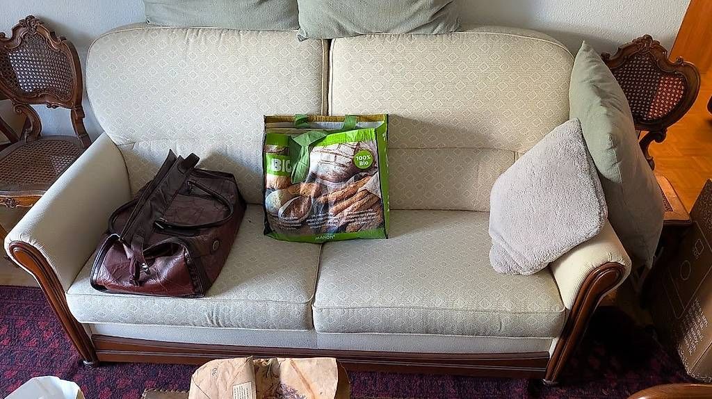 Sofas: 2 canapés de 2 places – Gebraucht aus Cologny von lob_q9zw 1