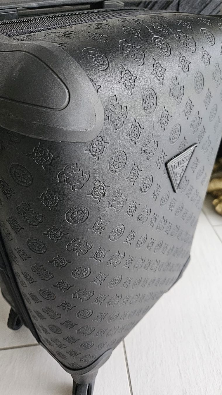 Valigie: Kabinenkoffer Guess / Kabinentrolley – Usato da Bülach venduto da DontPushTheButton 3