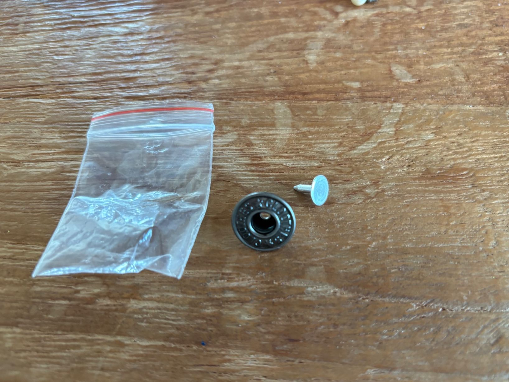 Hosen: Hosenknöpfe NEU – Neu und originalverpackt aus Stadel von Chanel_5 2