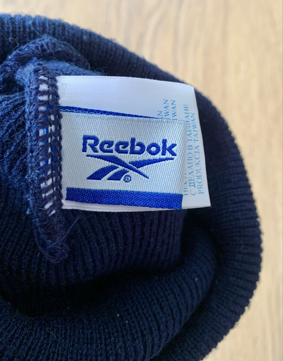 Reebok Copricapi, berretti & cappellini: Bonnet Reebok bleu foncé – Usato da Port venduto da granitod 2