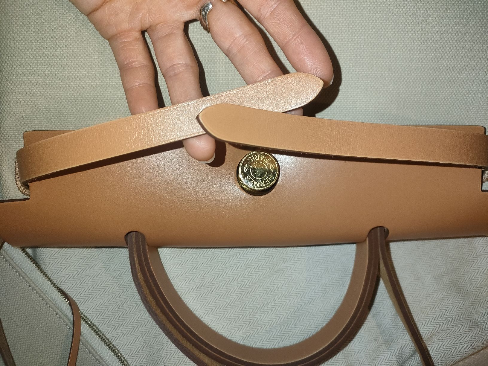 Hermès Taschen: Hermès Herbag Zip 31 Canvas Beige toffee – Neu (gemäss Beschreibung) aus Wil SG von Peachy 3
