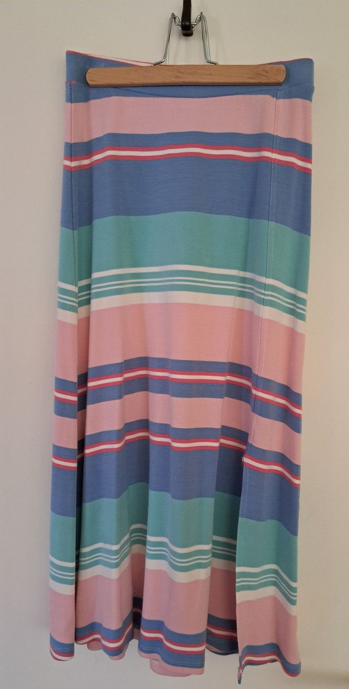 Röcke: Jupe longue rayée rose bleu vert taille 36 – Gebraucht aus Nyon von Taritaro 1