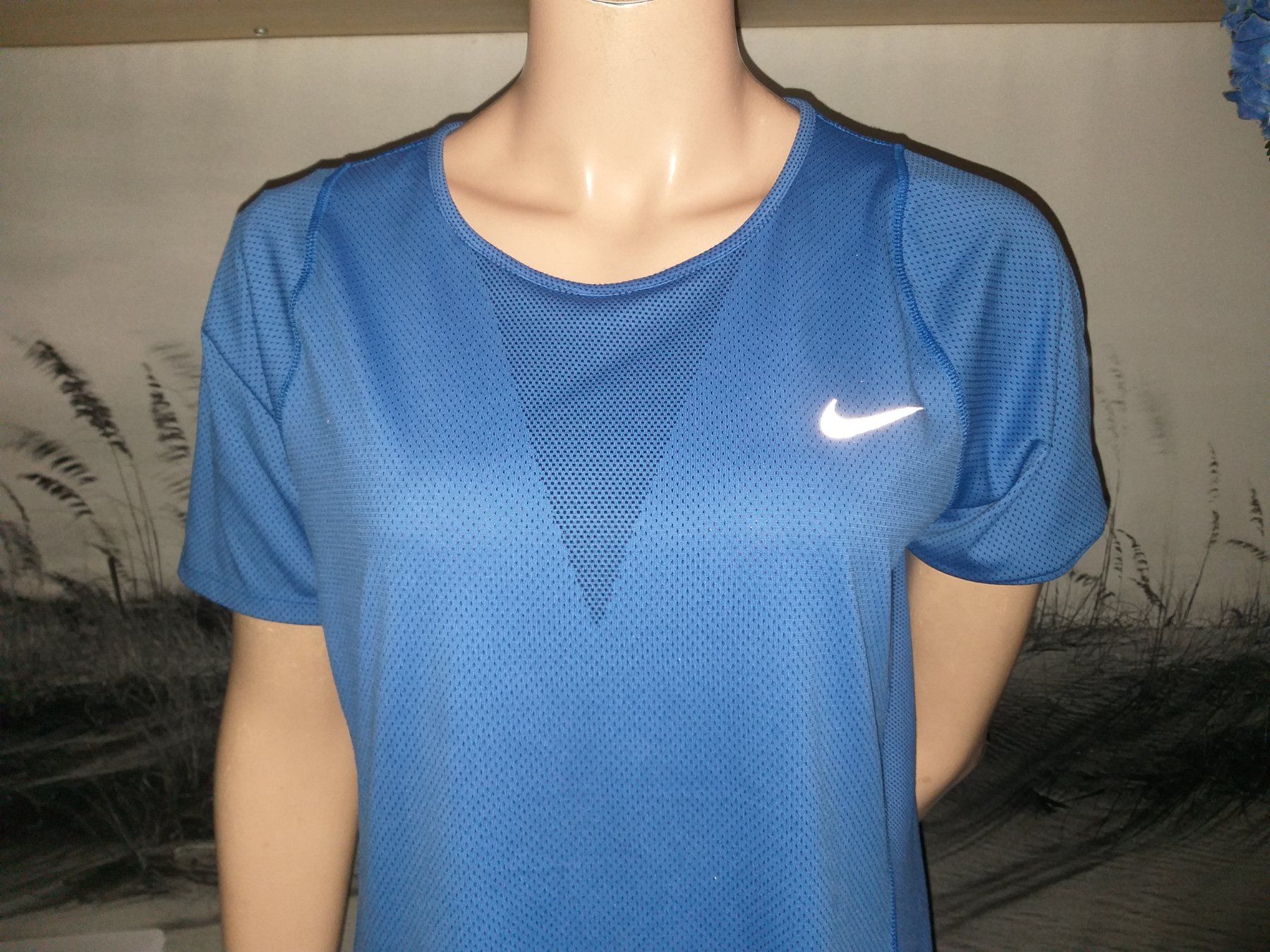 Nike T-shirt: Shirt NIKE    Taille / Grosse L – Usato da Cossonay-ville venduto da Super-Price-Quality 1