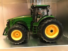 SIKU John Deere 8360R mit Breitreifen Agritechnica