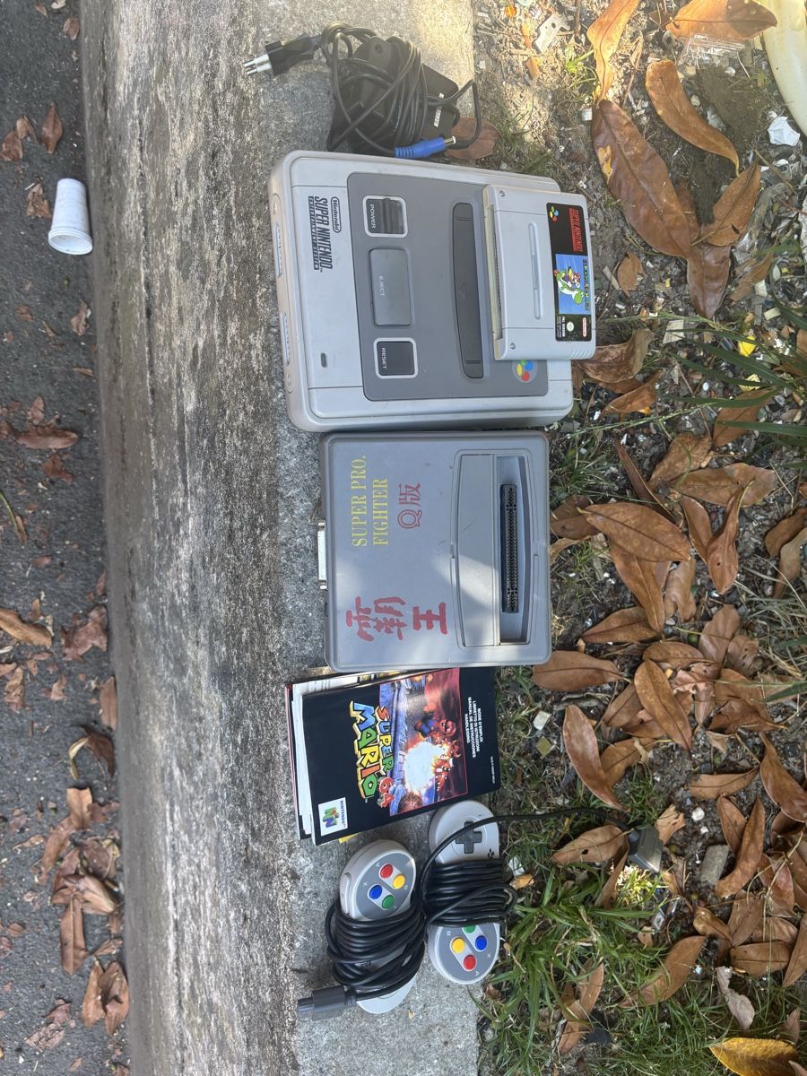 Nintendo Konsolen: Super nintendo  – Gebraucht aus Lausanne von ram_77s8 2