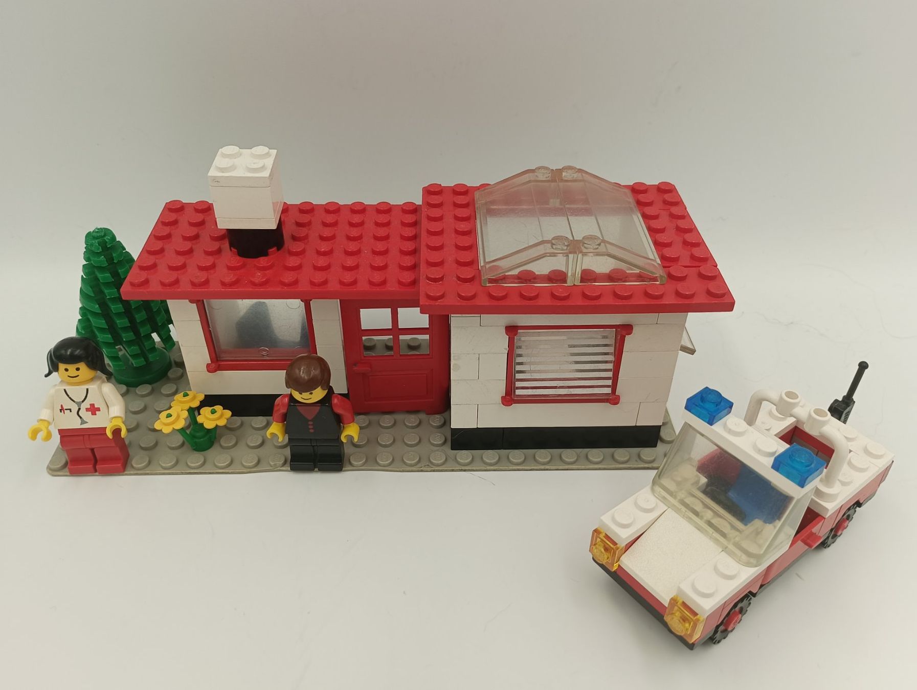 Lego Spielzeuge: 6364 Paramedic Unit – Gebraucht aus Bremgarten AG von redstar69