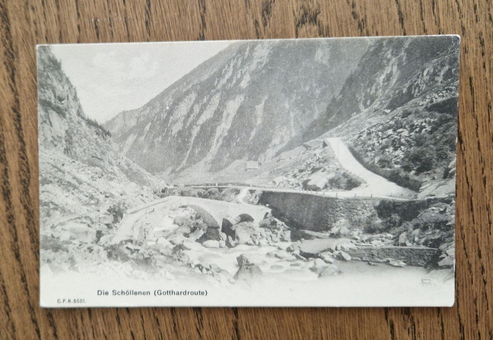 Cartoline postali: Die Schöllenen an dercGozthardroute – Usato da Ebikon venduto da Donar50