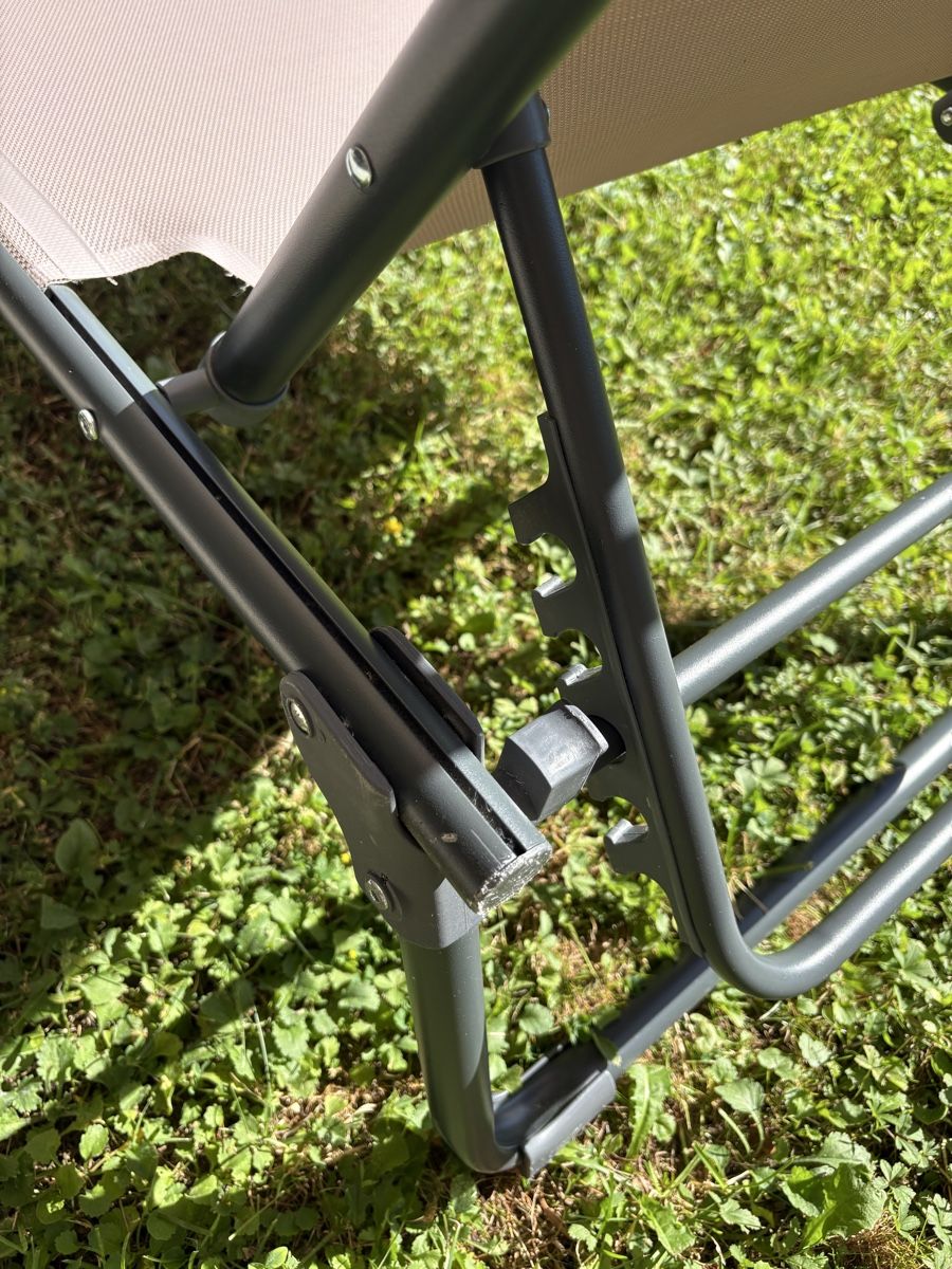 Chaises longues: Liegestuhl  – D'occasion à Schneisingen par Rogtrader 3