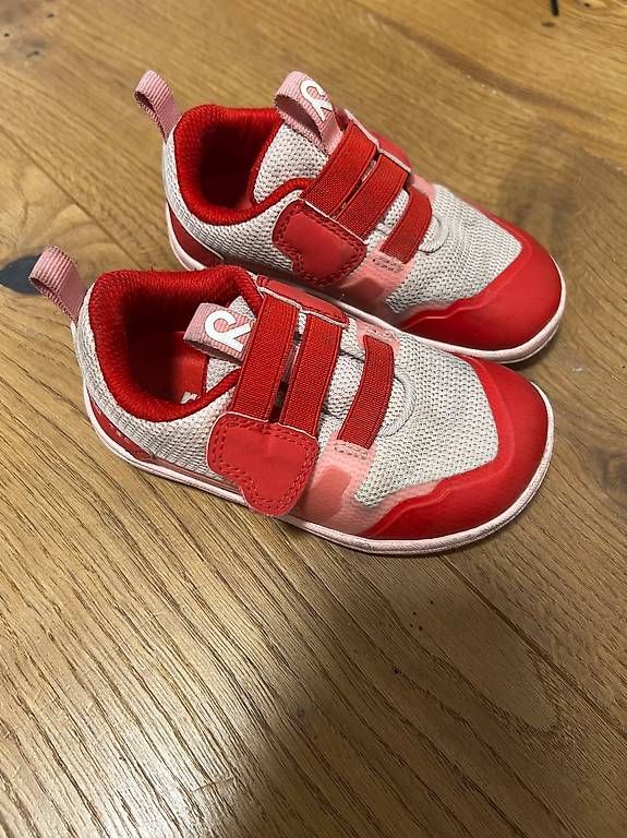 Chaussures garçon: Barfussschuhe Reima, Gr 23 – D'occasion à Naters par liv_92f5