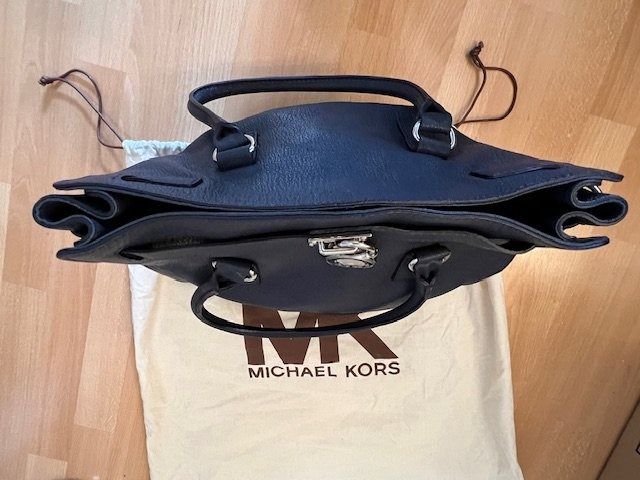 Michael Kors Borse da donna: Michael Kors Handtasche  wie neu – Usato da Wabern venduto da MagdalenaWabern 4