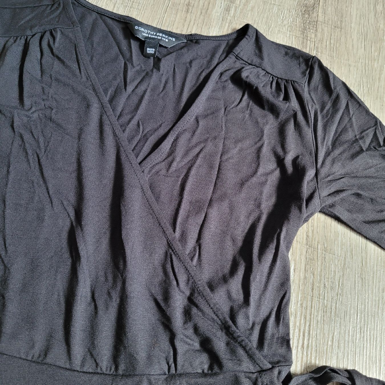 Vestiti: Kleid in Wickeloptik 40 – Nuovo (secondo la descrizione) da Niederbuchsiten venduto da klengyel 1