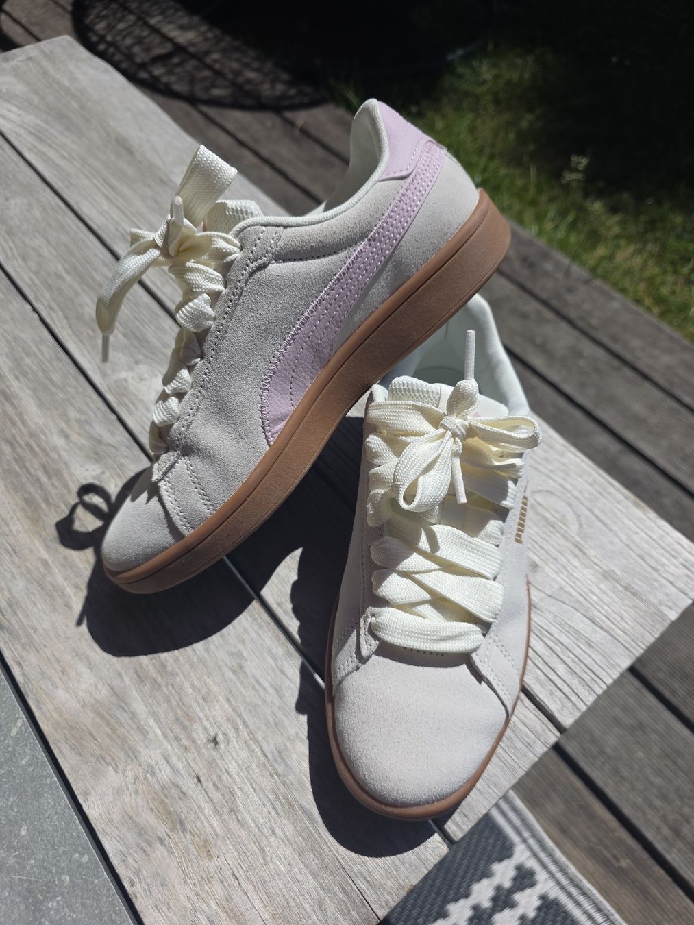Puma Scarpe da donna: Puma Smash Platform V2 Lux Baskets, taille 38, neuves! – Nuovo (secondo la descrizione) da La Tour-de-Peilz venduto da nina0606 1