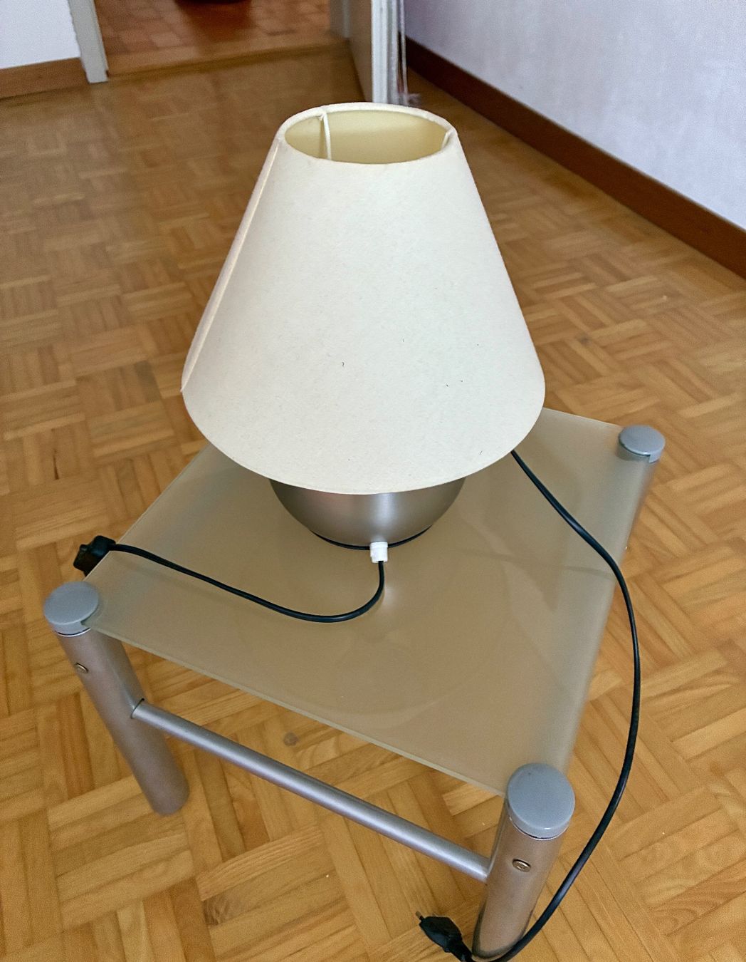 Lampen: Tischlampe – Gebraucht aus Ammerzwil BE von Frama0
