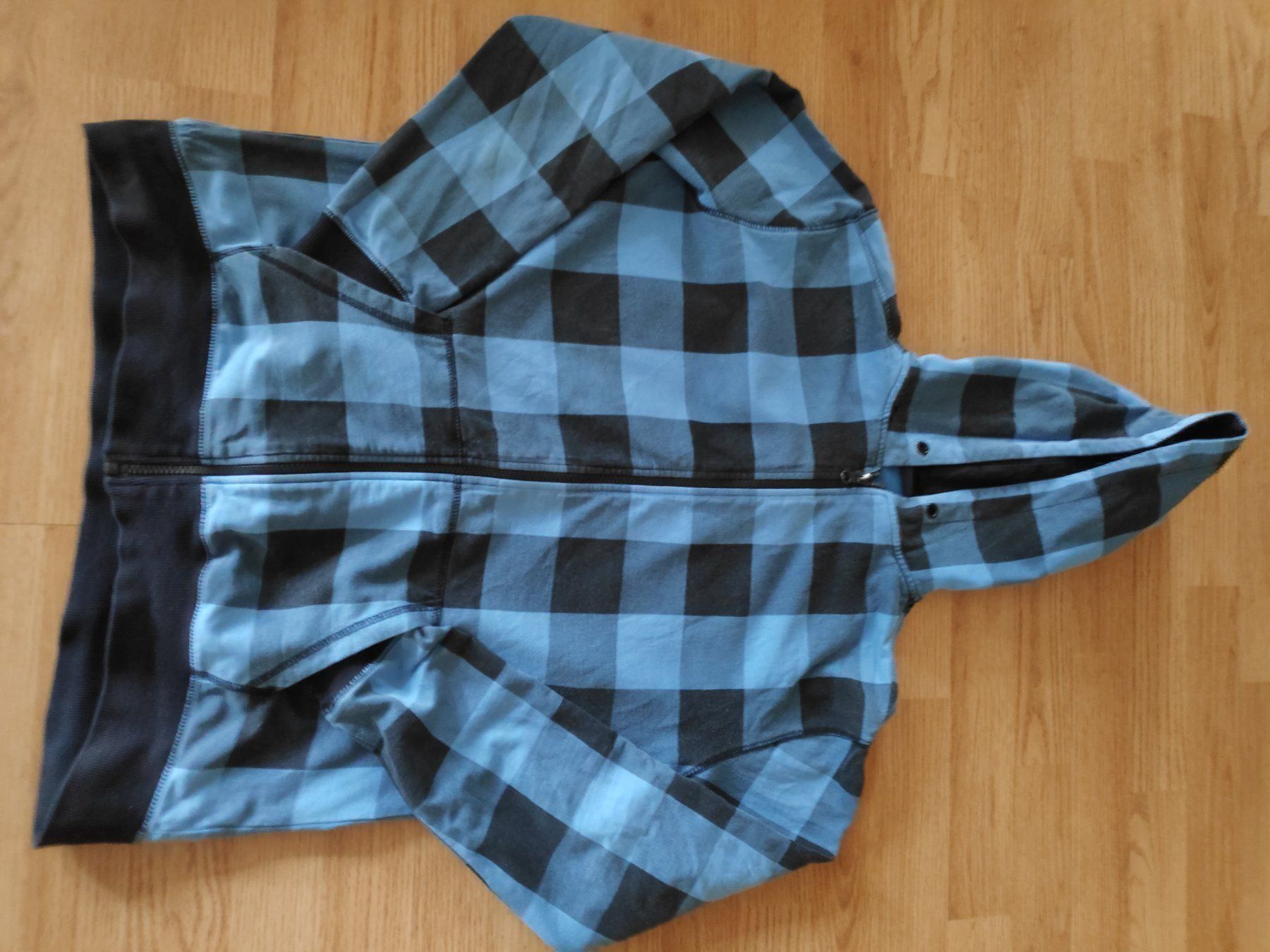 Lotti & Set di vestiti: Jaquettes pour ado garçon – Usato da Couvet venduto da fat_kyl7