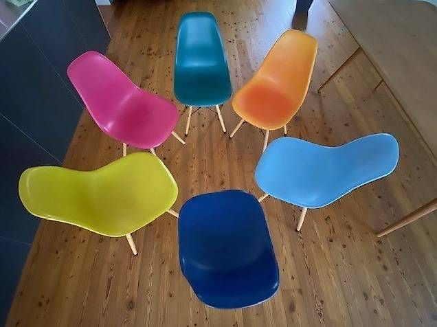 Stühle: Chaises en plastique réplique Eames – Gebraucht aus Lovens von lexou71 1