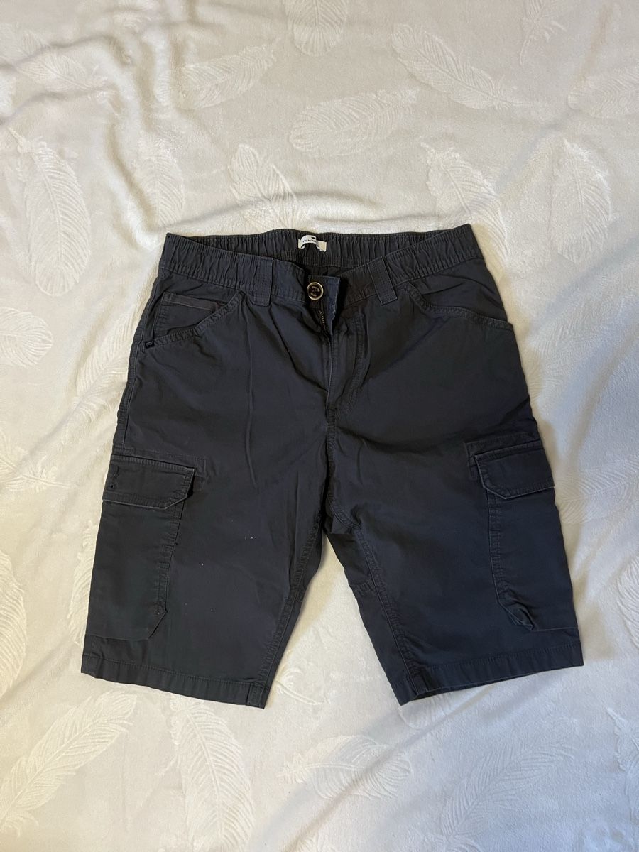 Tom Tailor Pantaloni: tom tailor graue cargo shorts – Usato da St. Margrethen SG venduto da swiss_secondhand
