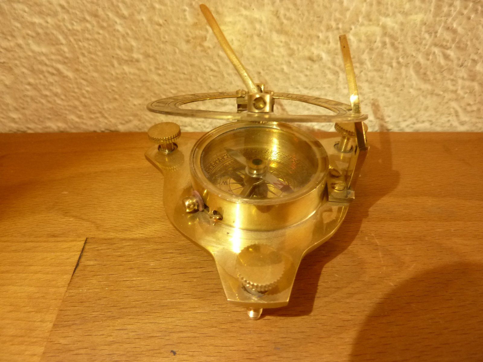 GPS & Strumenti di misurazione: St.Leonard Messing-Sonnenuhr mit Kompass ein Schmuckstück – Usato da Hochfelden venduto da swissice 1