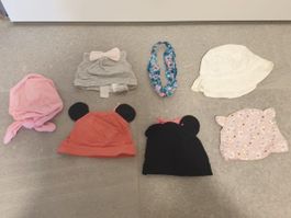 Set mit Mützen und Haarband für Mädchen