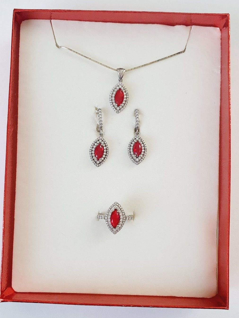 Altri gioielli: Vintage ModeSchmuck-Set – Usato da Volketswil venduto da Dokinka 1