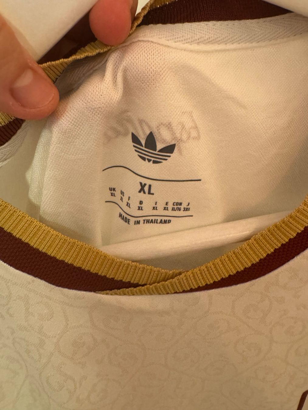Canottiere & Pantaloni: Spanien Auswärtstrikot WM 2026 – Usato da Luzern venduto da Patrick_Luzern9 2