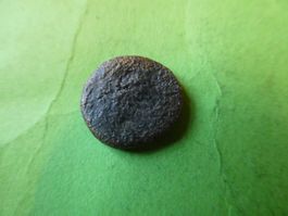 uralte Bronzemünze 14 mm     2.04 g