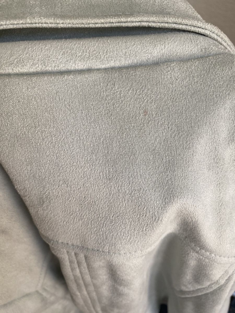 Zebra Giacche: Veste biker bleu clair effet daim Zebra, t.M/38 – Usato da Tavannes venduto da Thriftshop 3