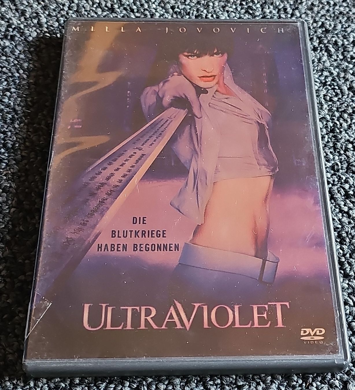 Tutti i DVDs: DVD Ultraviolet(22726) – Usato da Ruswil venduto da jan_bxl5