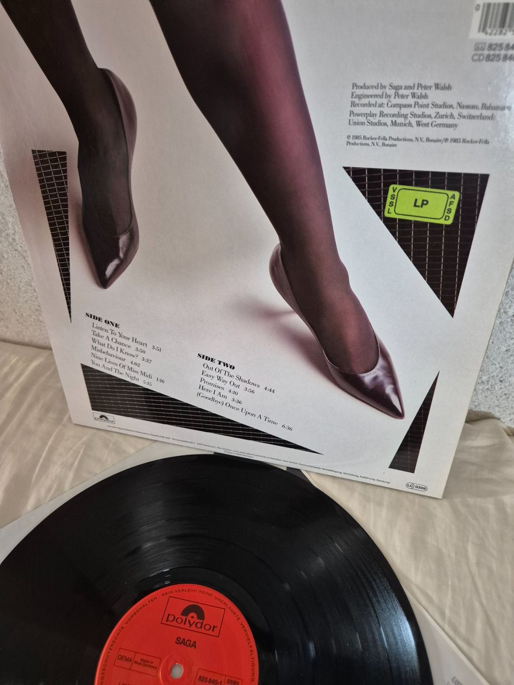 Vinyles: SAGA - BEHAVIOUR (1985) – D'occasion à Aldesago par rug_9jtb 1