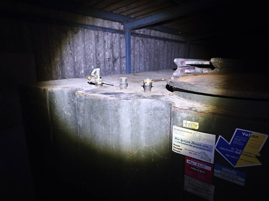 Riscaldamento: Tank/Heizöltank – Usato da Willisau venduto da Schteime 2
