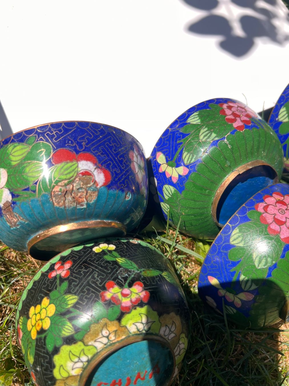 Ciotole: Antique brass enamel Chinese export bowls – Usato da Lausanne venduto da NYC67 1