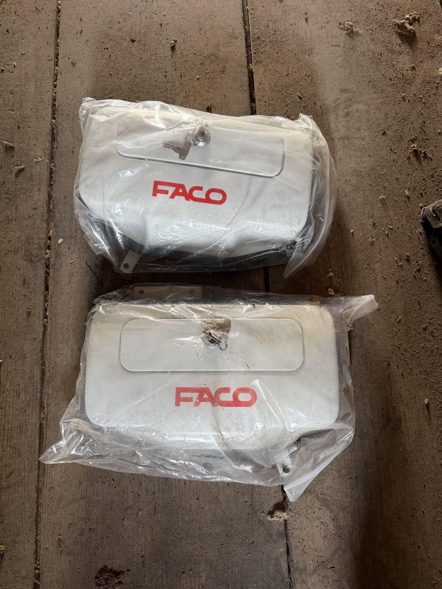 Piaggio Parti ricambio per ciclomotori: Piaggio ciao FACO Seitentaschen – Usato da Kaiserstuhl AG venduto da Natalinka