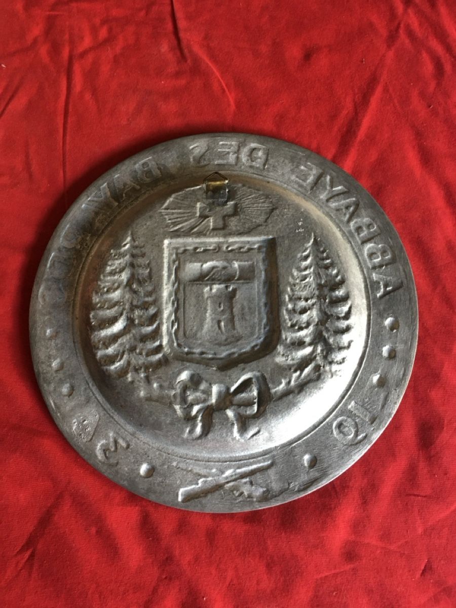 Pareti & Soffitti: Plat en étain abbaye des Bayards – Usato da Les Bayards venduto da Mutz51 1