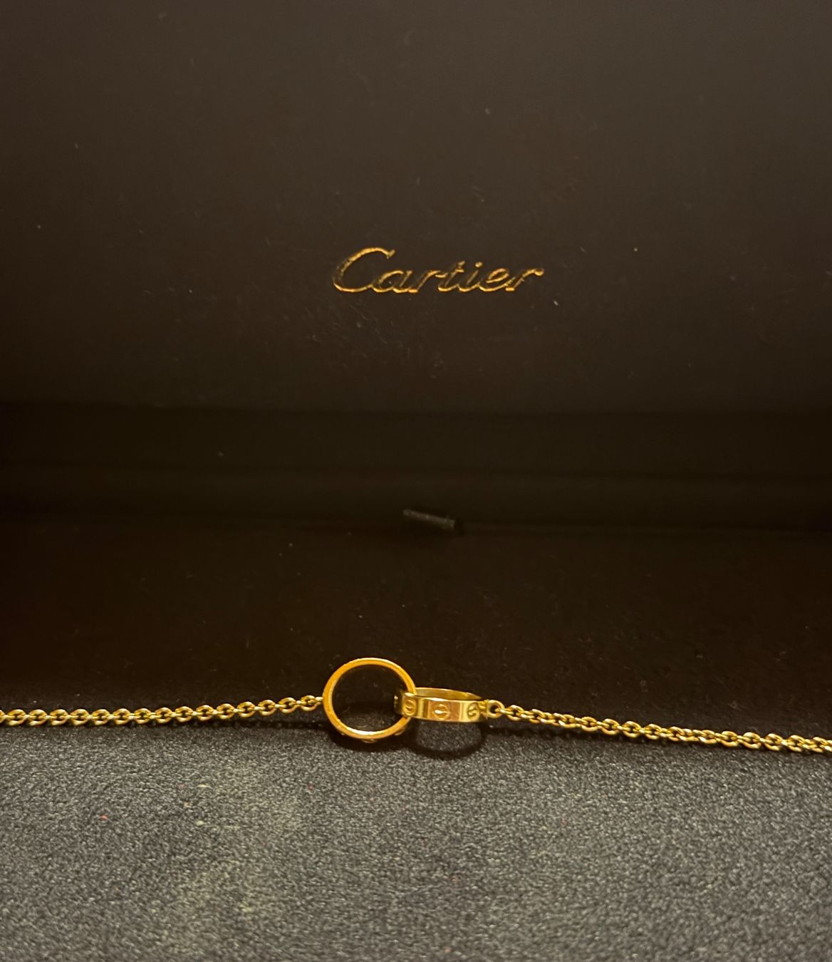 Cartier Bracelets: Cartier Love Armband an einer Kette – Neuf (Voir description) à Bettlach par Buraq_so 2
