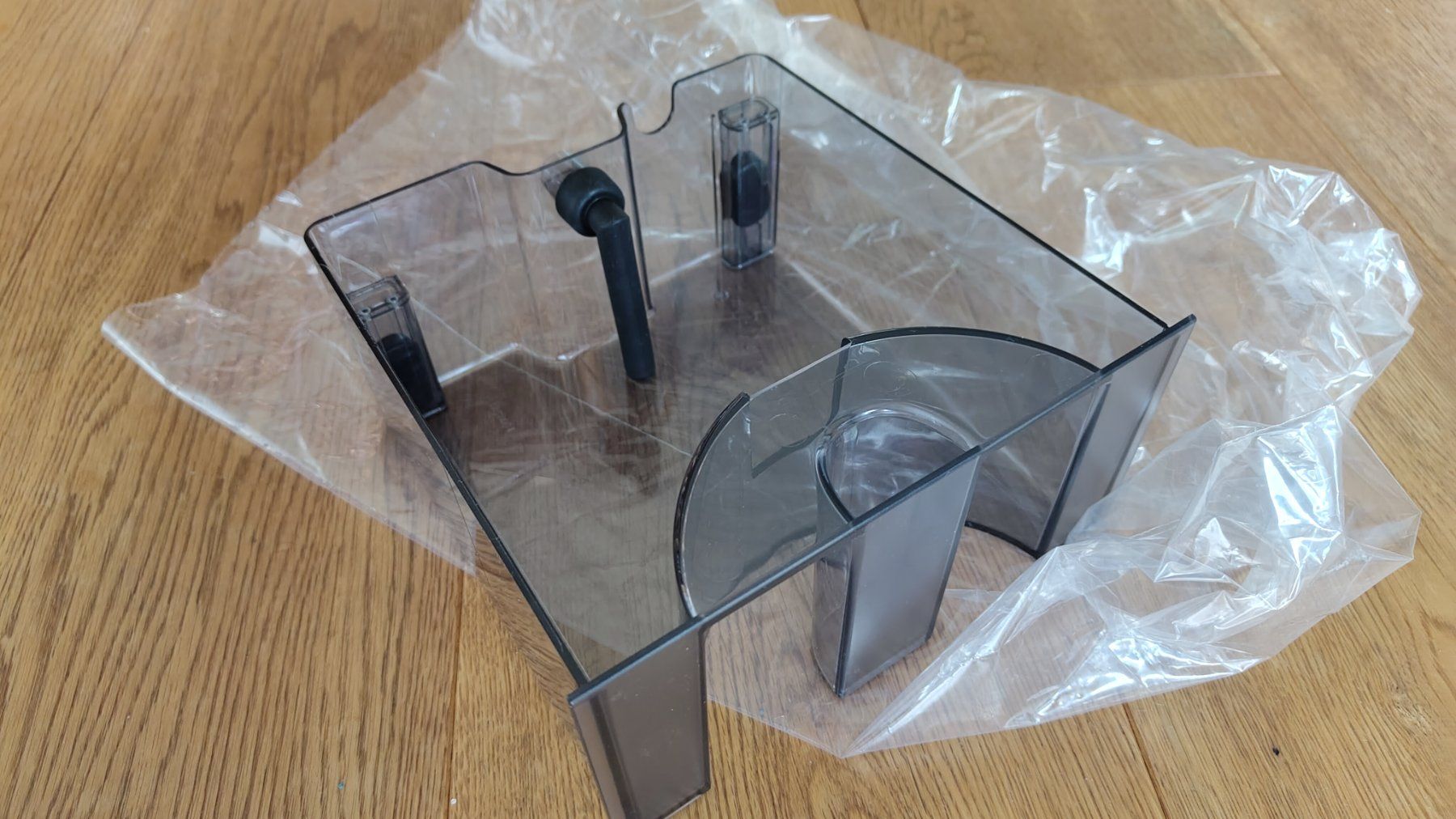 Miele Appareils de cuisine: Wassertank für Miele Dampfgarer – Neuf (Voir description) à Niederurnen par mav_8b5w