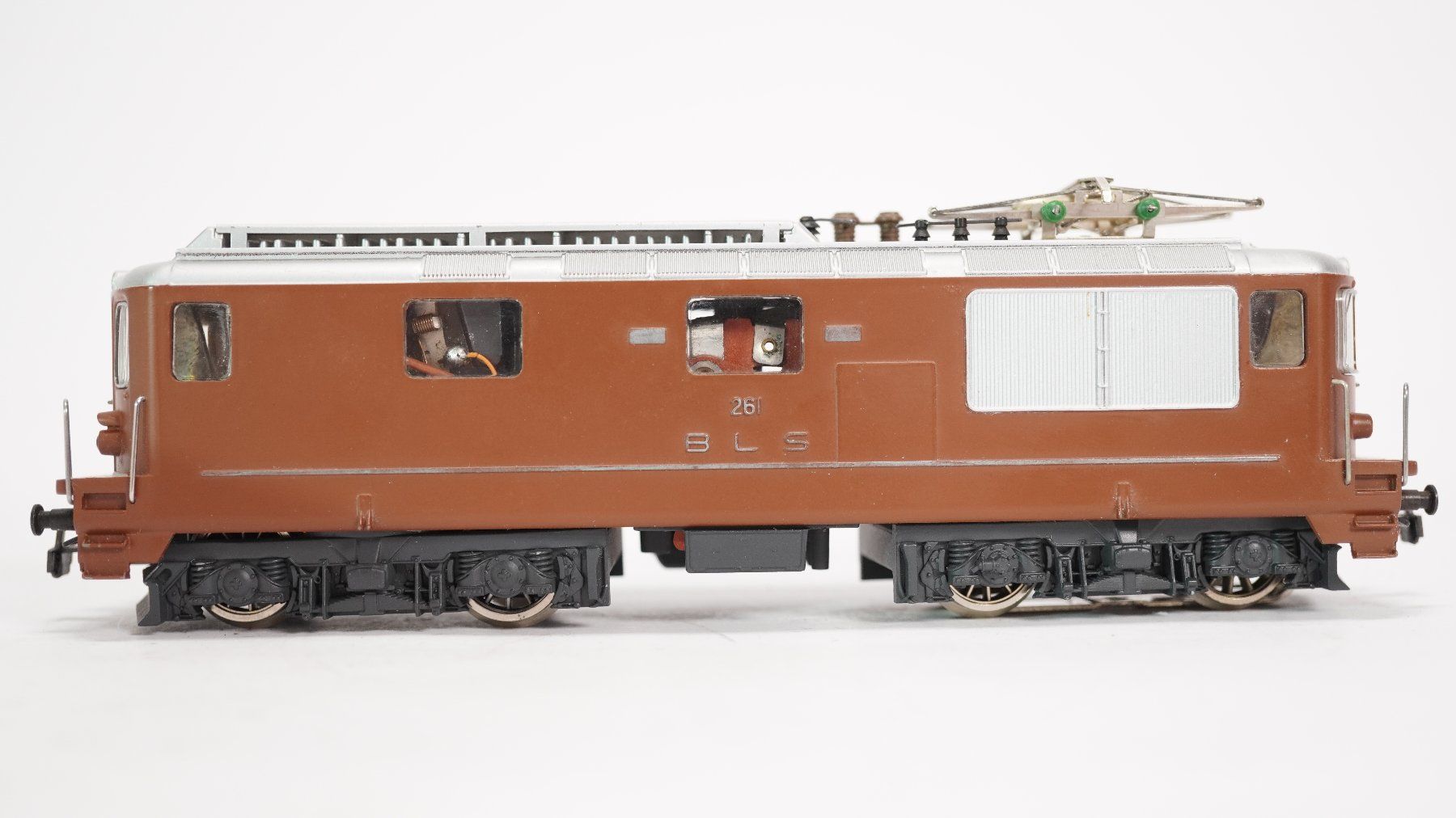 Hag Modellini di ferrovie: e4 HAG 180 BLS Re 4/4 181 braun – Usato da Thun venduto da evinka_gmbh 3