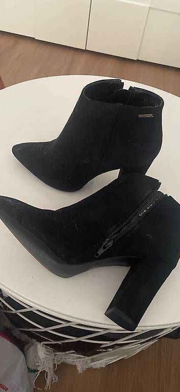 Scarpe da donna: Damenschuh  – Usato da Utzenstorf venduto da lali7