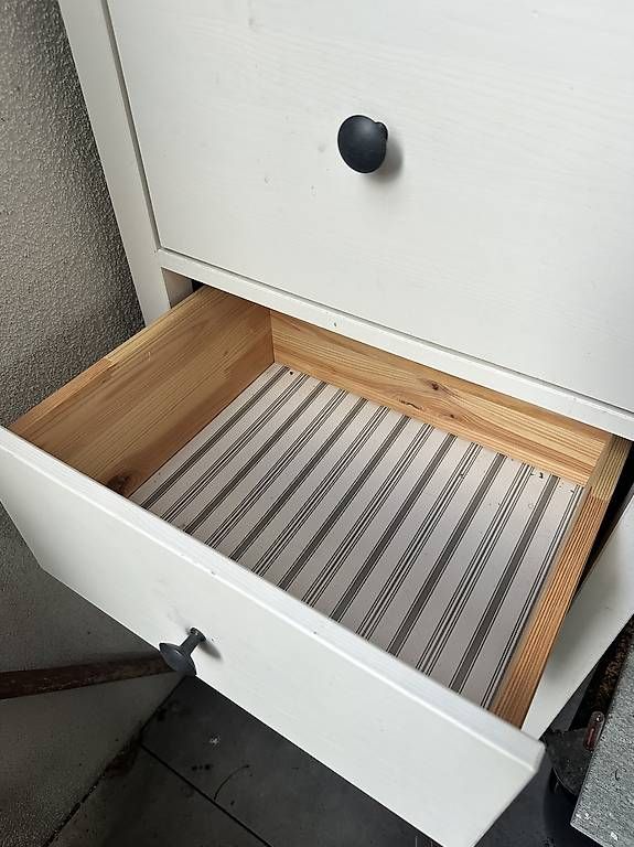 Porte manteau: Kommode mit Kleiderhaken – D'occasion à Muttenz par anna123 3