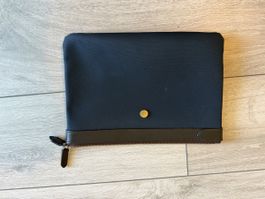 Mismo Clutch Tasche dunkelblau