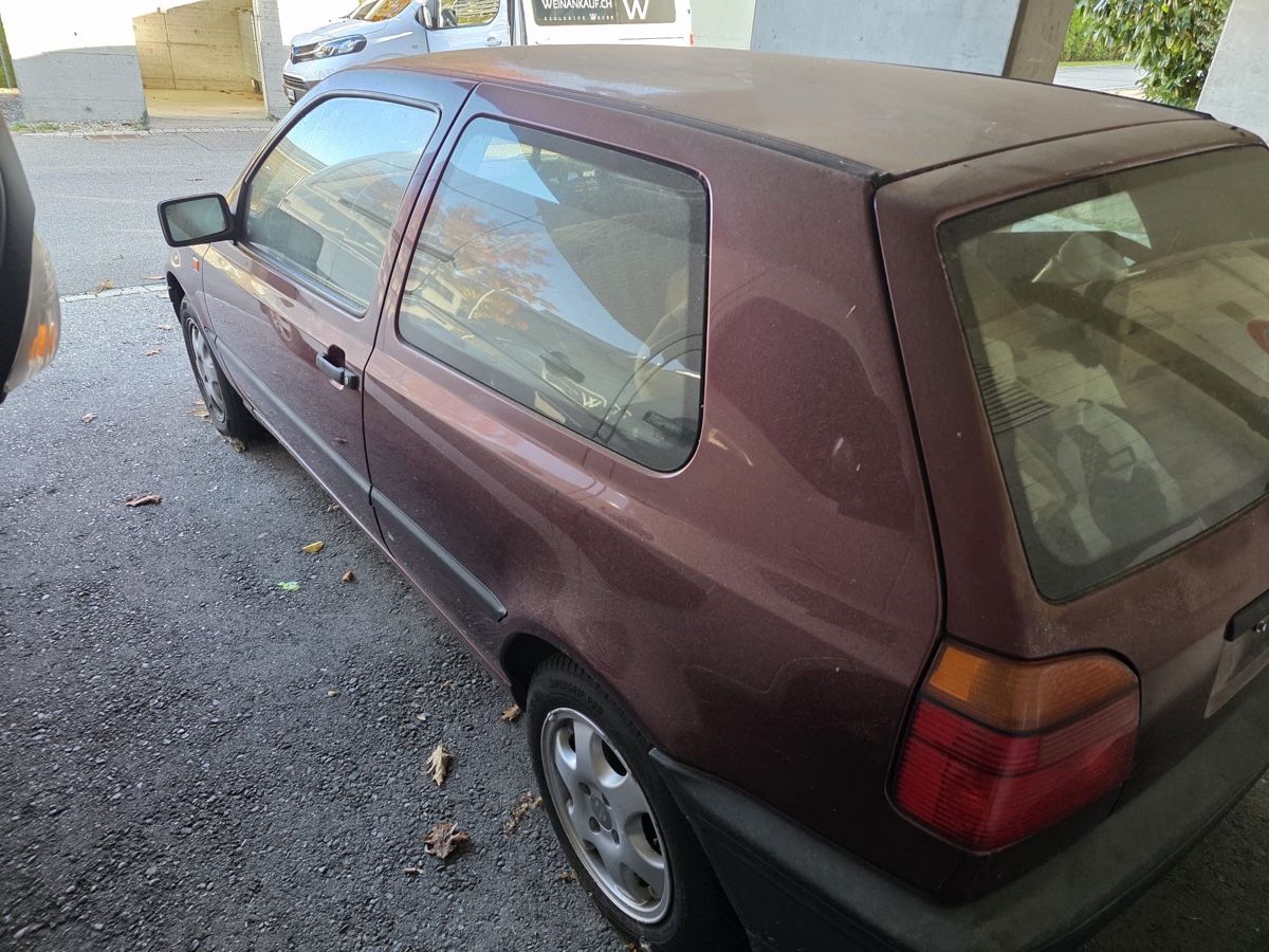 VW Autos: Golf 3  – D'occasion à Teufen AR par Srecko1988 4