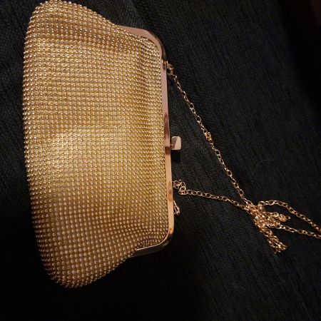 Abendtasche goldfarben mit Kette neuwertig