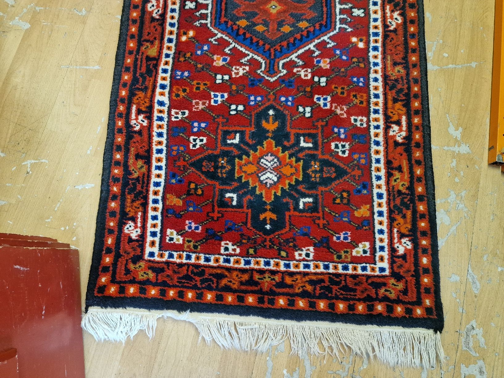 Tappeti: Orientteppich Läufer rot mehrfarbig – Usato da BERN venduto da Intarsia 1