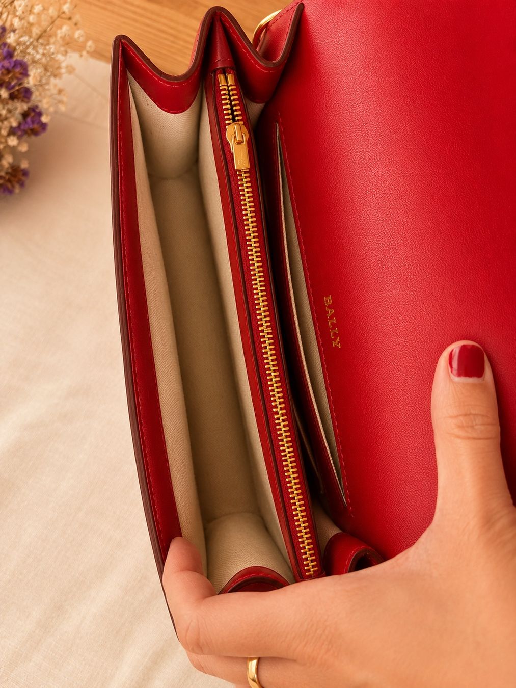 Bally Borse da donna: Sac Bally rouge – Usato da Fribourg venduto da aix_fs82 5