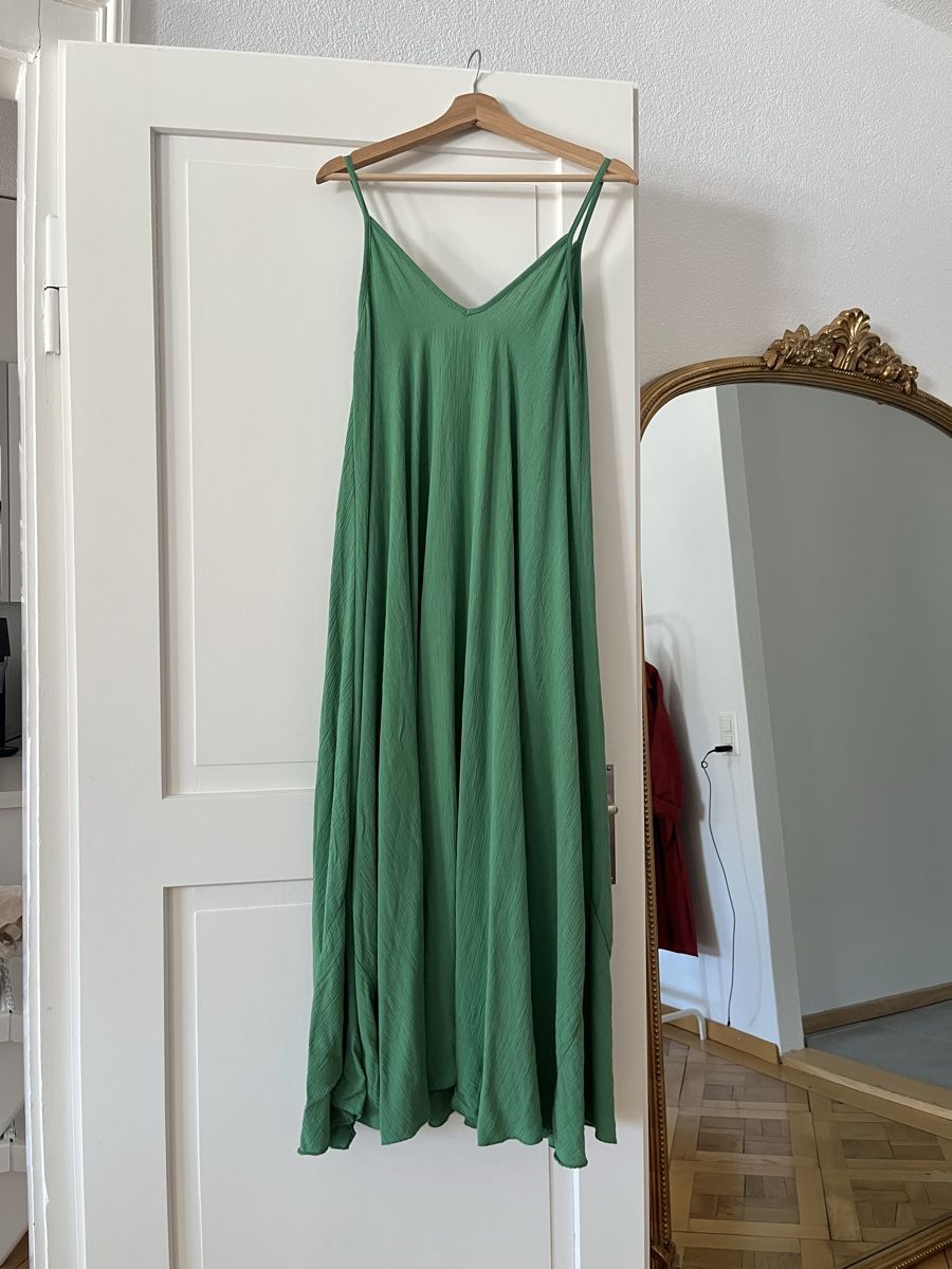 Kleider: Maxikleid Andromede Paris – Gebraucht aus Solothurn von digimon_racingteam