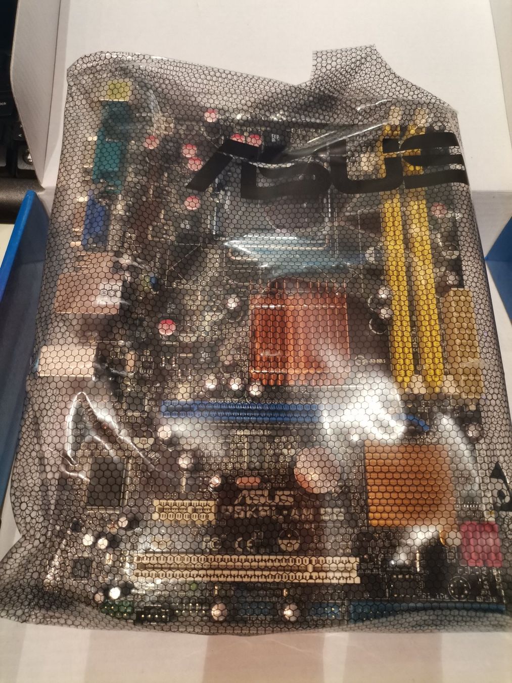 Asus Schede madri: Asus P5KPL-AM SE Motherboard – Nuovo e nell'imballaggio originale da Münchwilen TG venduto da Gandalf126 1