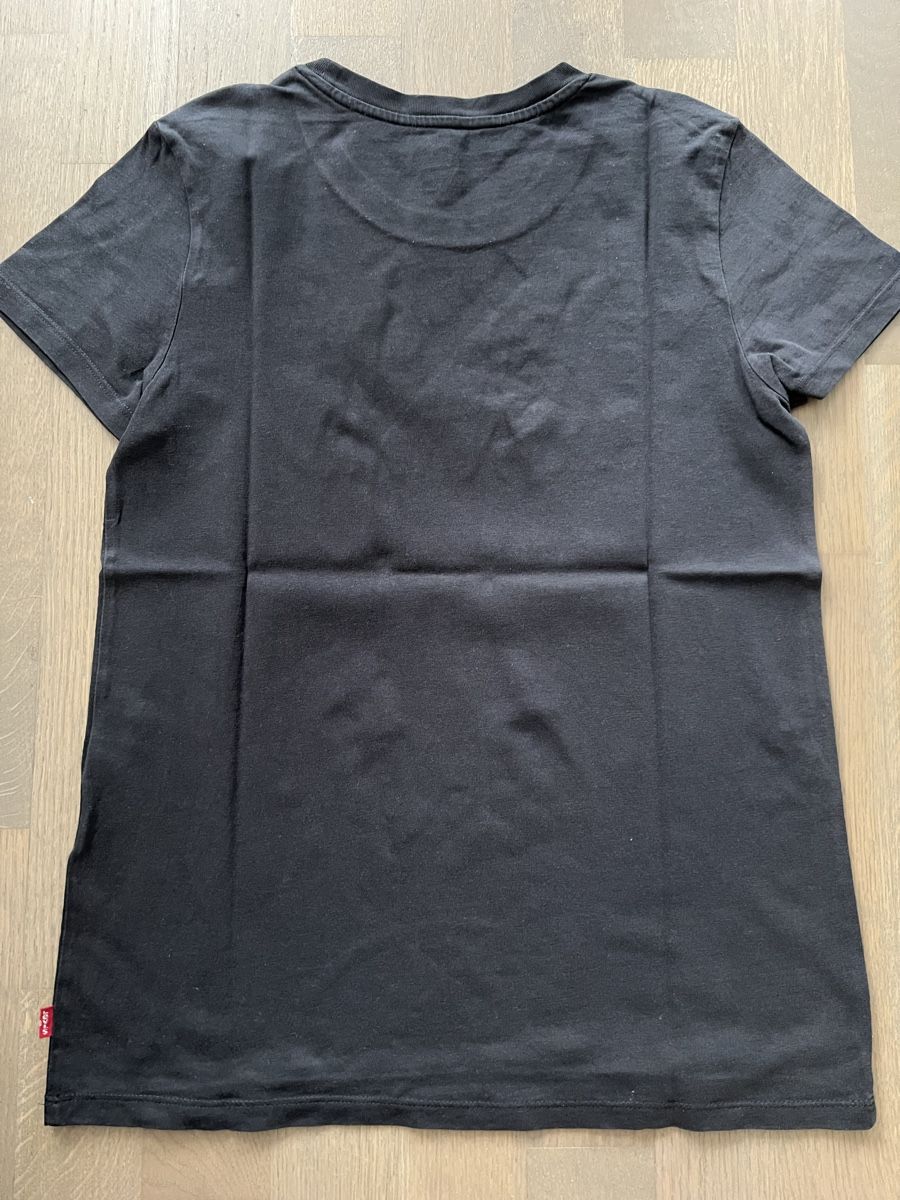 Levi's T-shirt: Original Levi's T-Shirt Schwarz – Usato da Kriens venduto da Krienserin_T 3