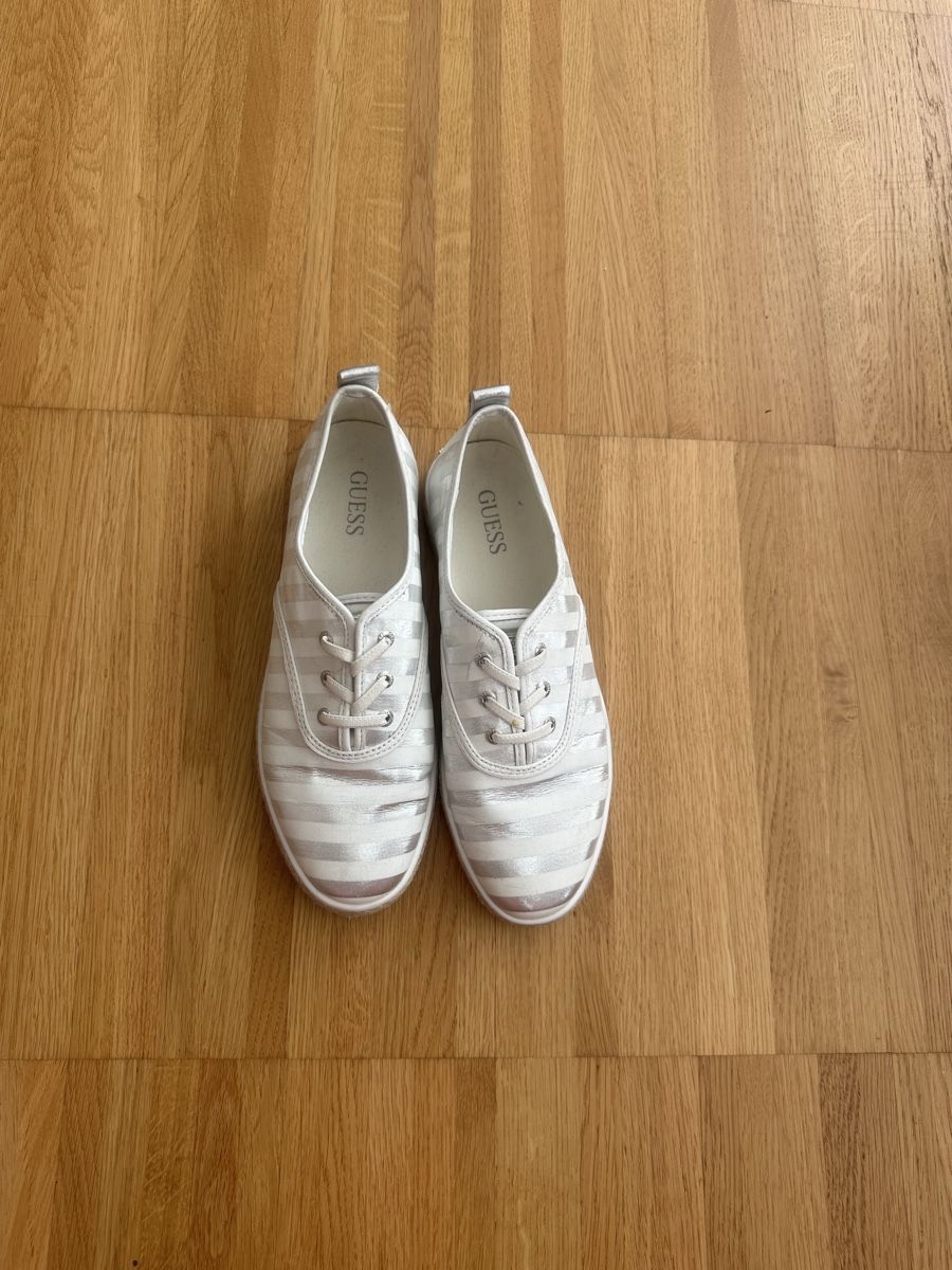 Guess Damenschuhe: Guess size 41 – Gebraucht aus Zürich von mag_v7x6 2