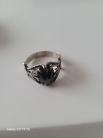 Ring mit schwarzem Stein Metall Grösse 11 guter Zustand